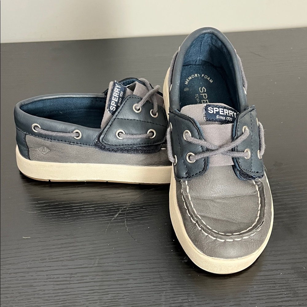 Sperry Kids Navy and Gray Moccasins